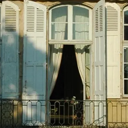 Exceptionnelle Maison D'artiste & Son Jardin Secret Au Pied De La Cathedrale 3*