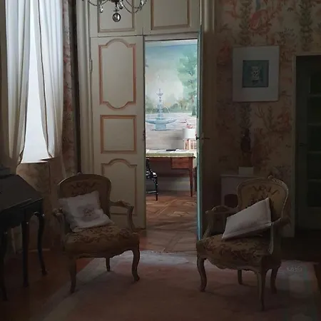 招待所 Exceptionnelle Maison D'artiste & Son Jardin Secret Au Pied De La Cathedrale Le Puy-en-Velay