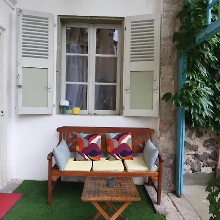 Exceptionnelle Maison D'artiste & Son Jardin Secret Au Pied De La Cathedrale 3* Le Puy-en-Velay